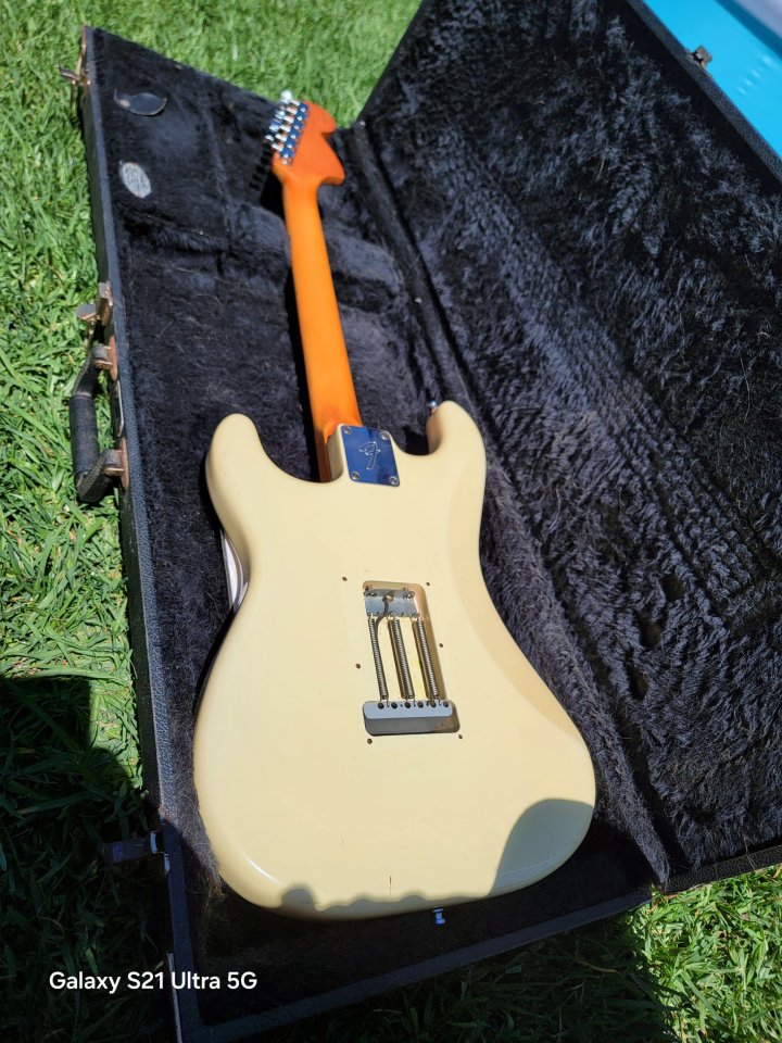 Fender USA ‘68 Reverse Stratocaster 2001-02 - Olympic White voodoo hendrix de segunda mano · Foto 6 de 8 · Pontevedra · 1999 €