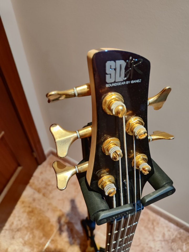 Ibanez SR305 EDX-RGC bajo 5 cuerdas acabado rose gold chameleon de segunda mano · Foto 2 de 5 · A Coruña · 380 €