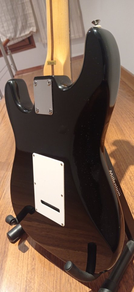 Guitarra eléctrica Squier Corea 1989 nueva de segunda mano · Foto 7 de 10 · Cuenca · 210 €