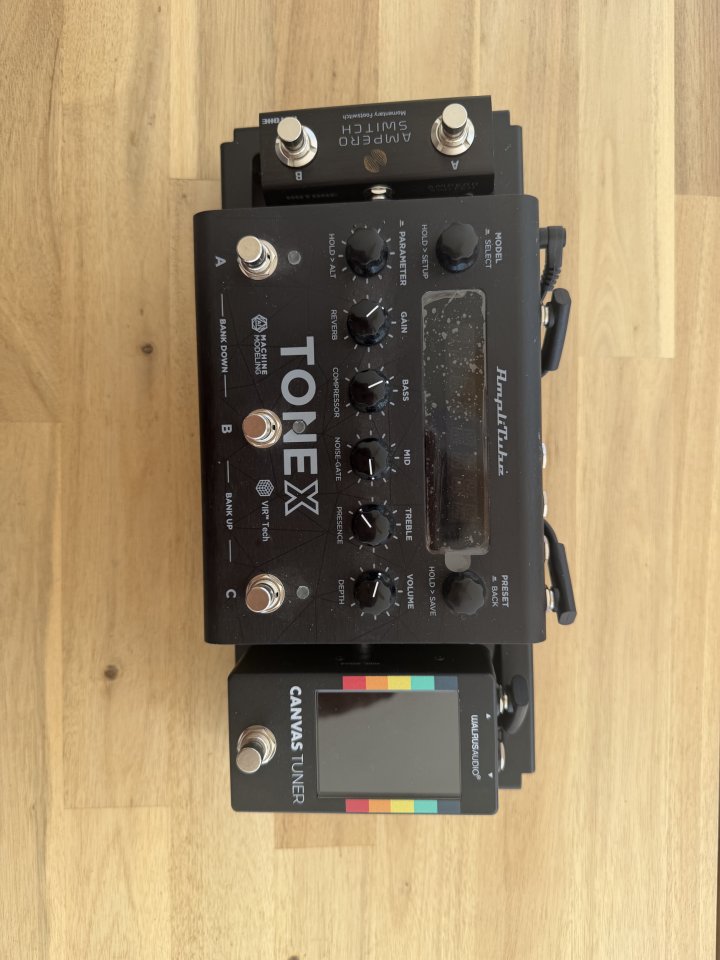 Mini Pedalboard inalámbrico de segunda mano · Foto 4 de 6 · Alicante · 435 €