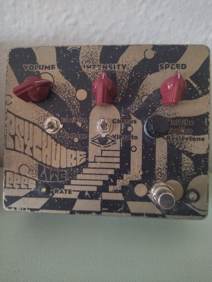 PPPC PsychVibe (Univibe/ Voodo Vibe/ Resley Tone) RESERVADO de segunda mano · Foto 1 de 5 · Barcelona · 230 €