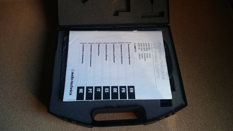 Inalámbrico Para Guitarra Audio Technica ATW-T701 (700 Series Professional UHF Wireless Systems)