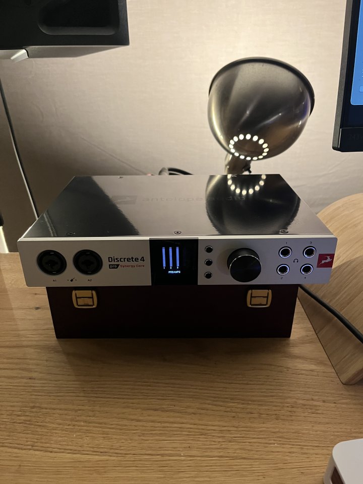 Antelope Discrete 4 Pro Synergy Core