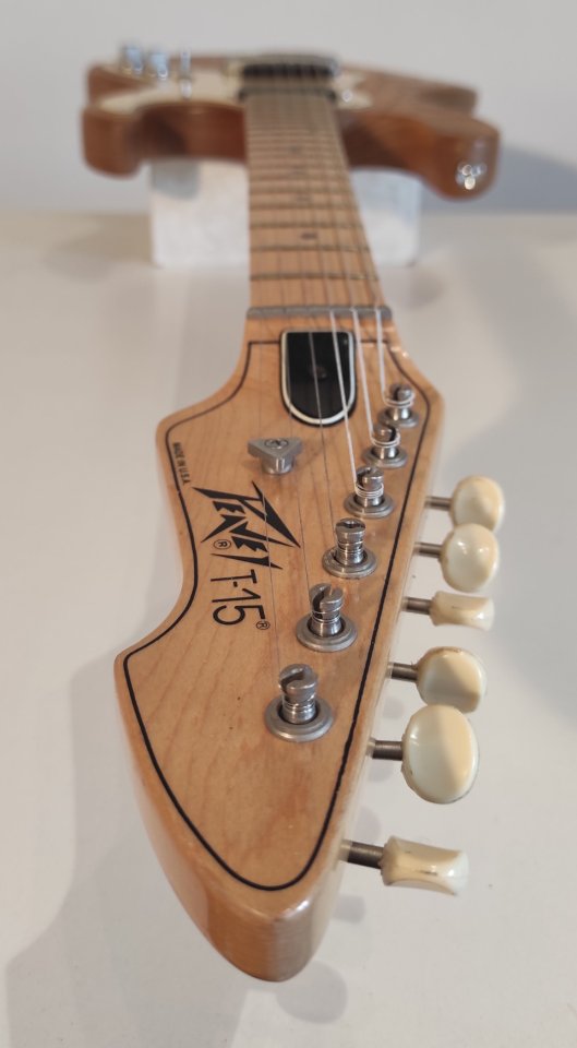 PEAVEY T-15. Escala corta Made in Usa 80’s