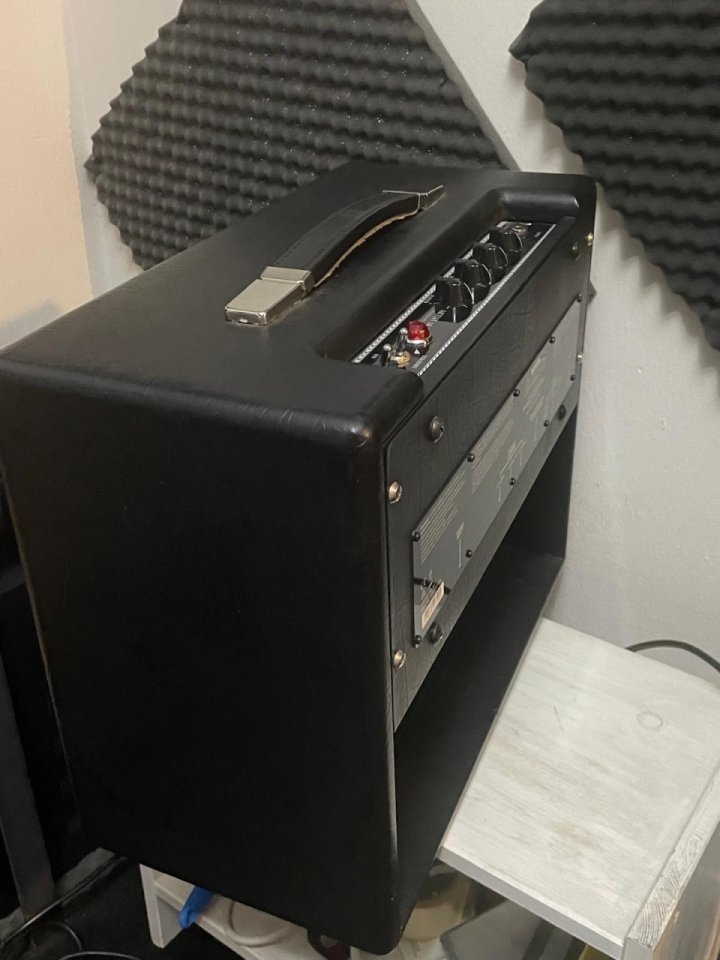 Amplificador Blackstar Artists 10 AE