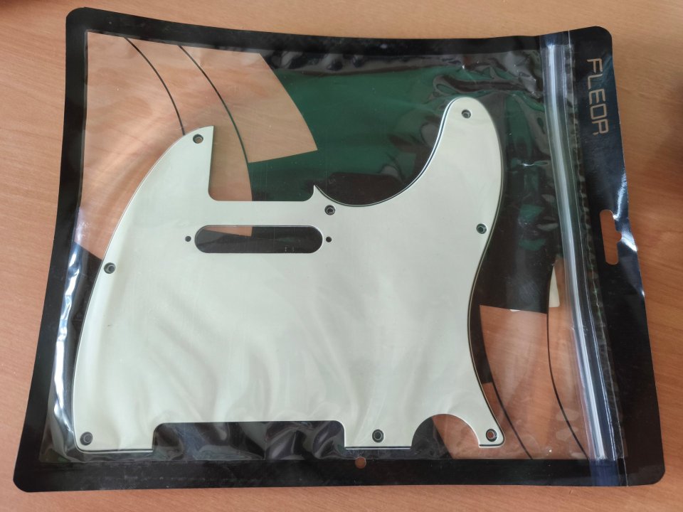 Mercadillo hardware de guitarra/bajo: puentes, clavijas, golpeadores, otros de segunda mano · Foto 10 de 10 · Asturias