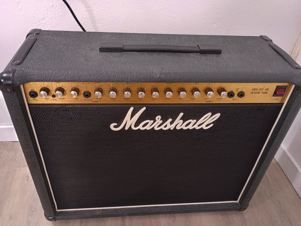 Marshall 2x12 reverb twin de segunda mano · Foto 3 de 7 · Málaga · 250 €