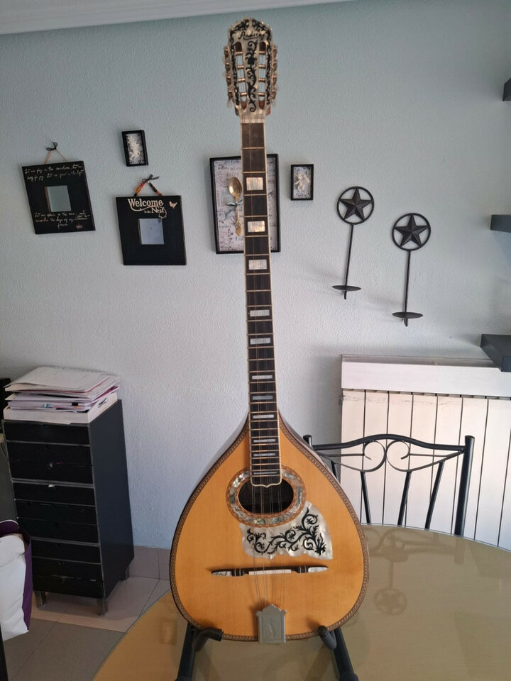 bouzouki artesanal