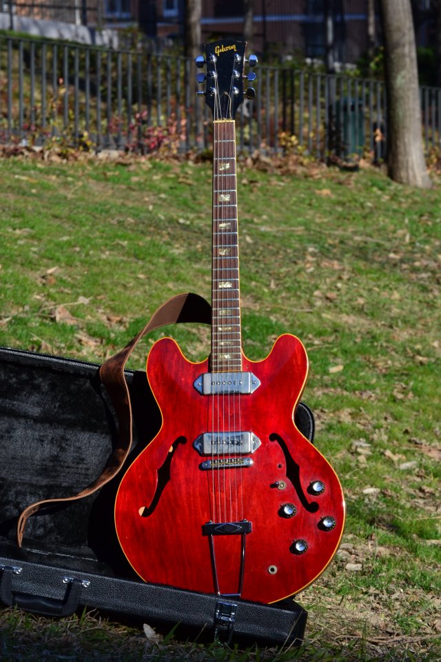 Guitarra Gibson ES330 1969-70