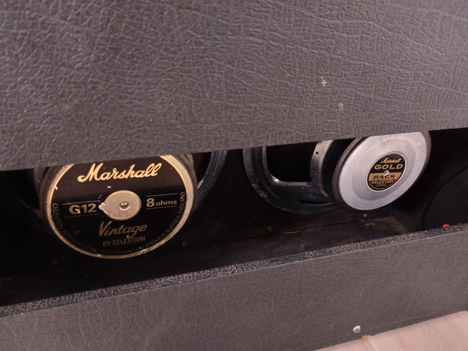 Marshall 2x12 reverb twin de segunda mano · Foto 5 de 7 · Málaga · 250 €