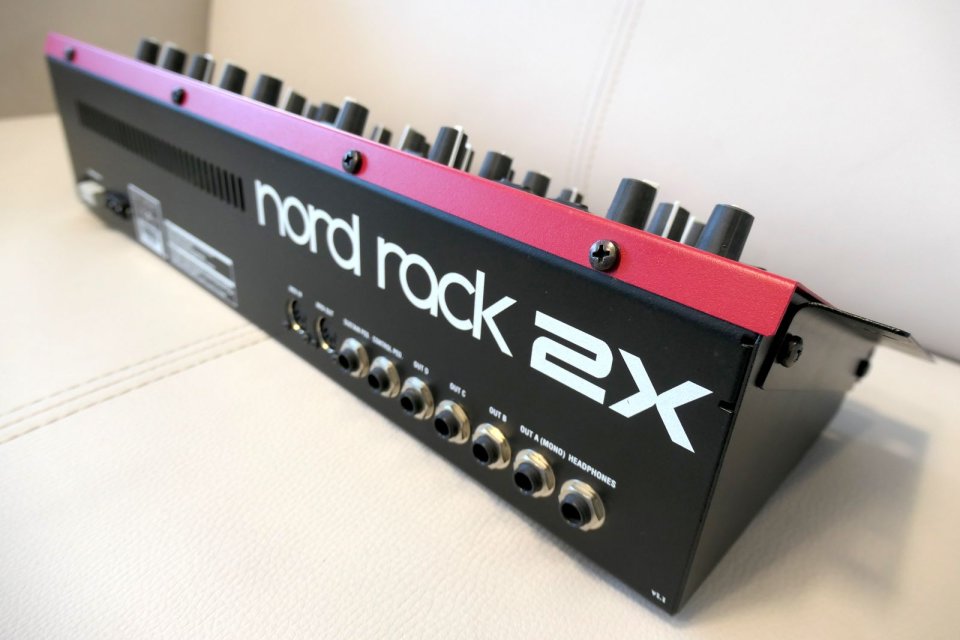 Nord Rack 2X de segunda mano · Foto 6 de 8 · Barcelona · 950 €