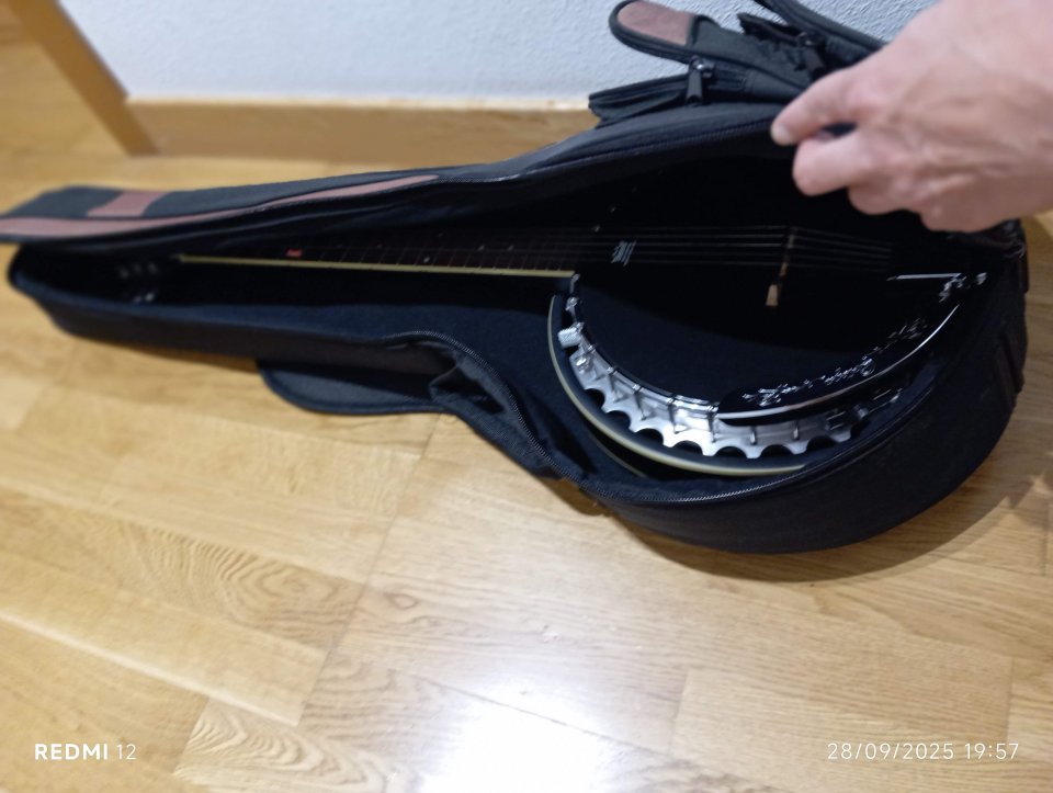 Ortega OBJE350/6-SBK Banjo 6 cuerdas