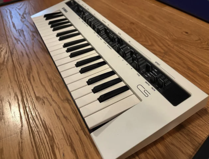 Yamaha Reface CS