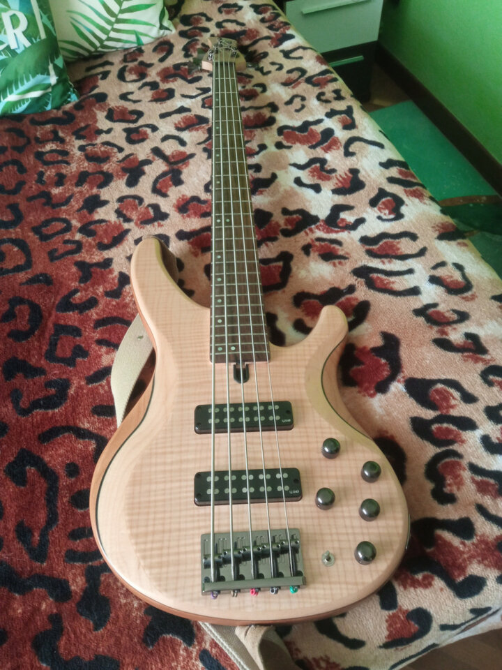 Yamaha TRBX 605 FM Natural