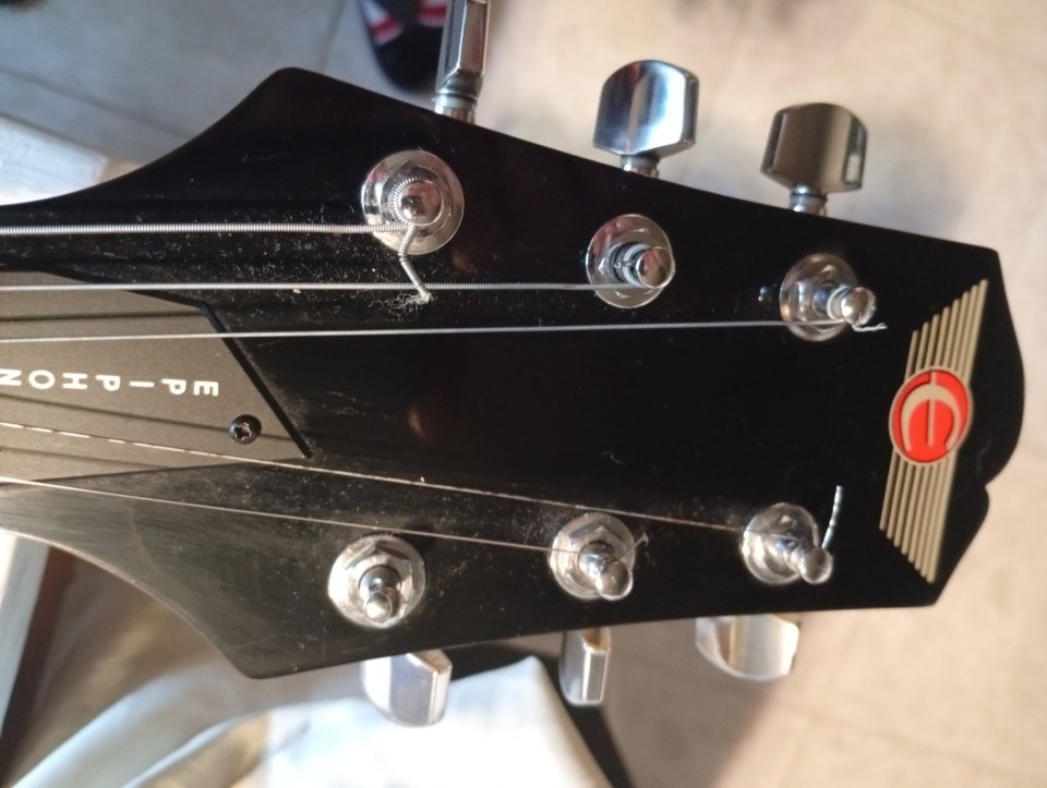Epiphone Bully SG de segunda mano · Foto 5 de 6 · Barcelona · 120 €