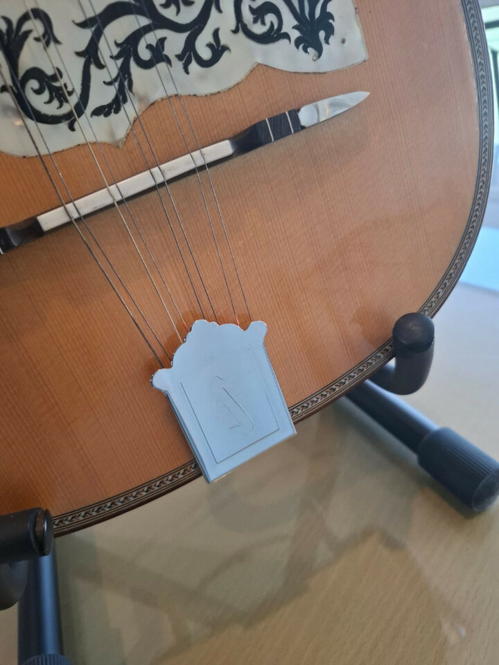 bouzouki artesanal