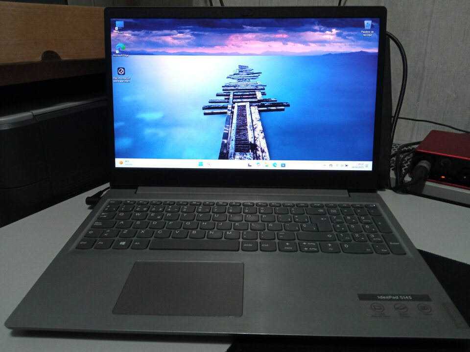 Portatil Lenovo IdeaPad S145,  i7 1.80GHz , 16gb RAM,SSD1,1Tb + 237Gb