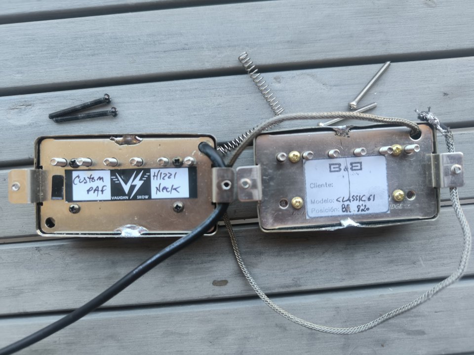 B&B Classic 61 Bridge PAF y Vaughn Skow Custom PAF neck ¡Envío incluido! de segunda mano · Foto 1 de 4 · Murcia · 105 €