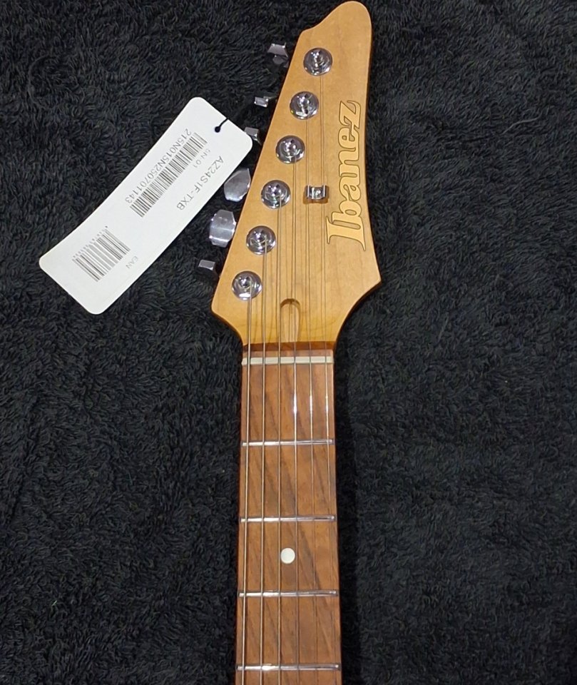 Ibanez AZ24S1F de segunda mano · Foto 6 de 8 · Valencia · 399 €