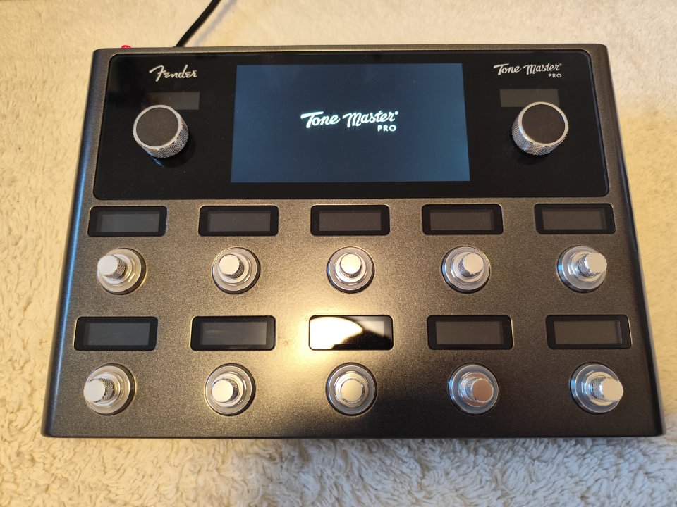 Fender Tone Master Pro (Impecable, con caja, accesorios y soporte 3D) de segunda mano · Foto 7 de 10 · A Coruña · 1100 €