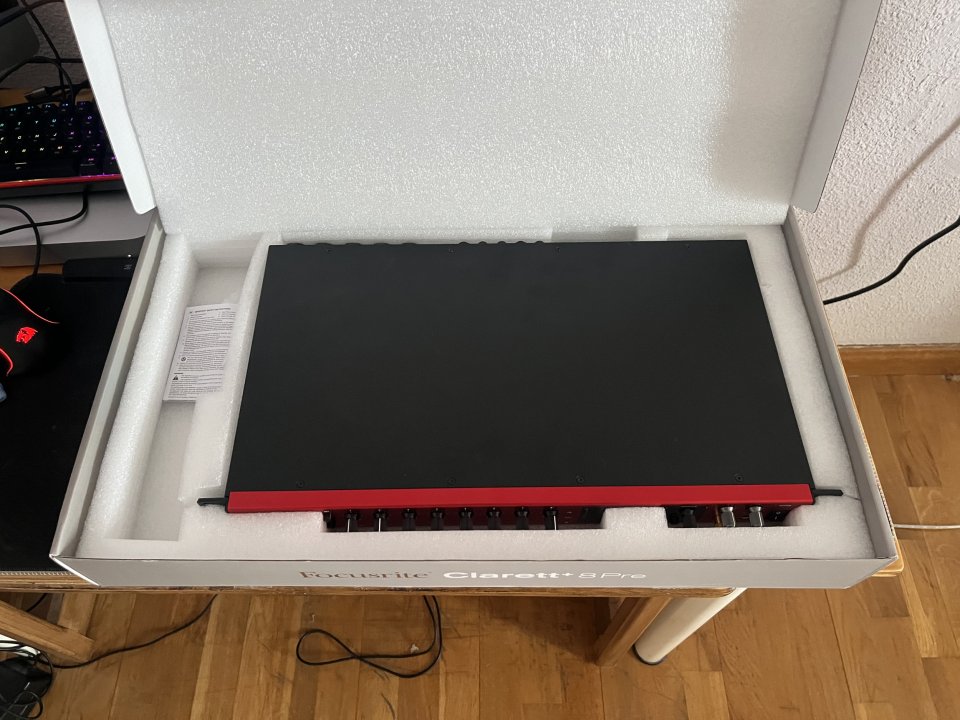Focusrite Clarett 8 pre de segunda mano · Foto 6 de 7 · Málaga · 600 €