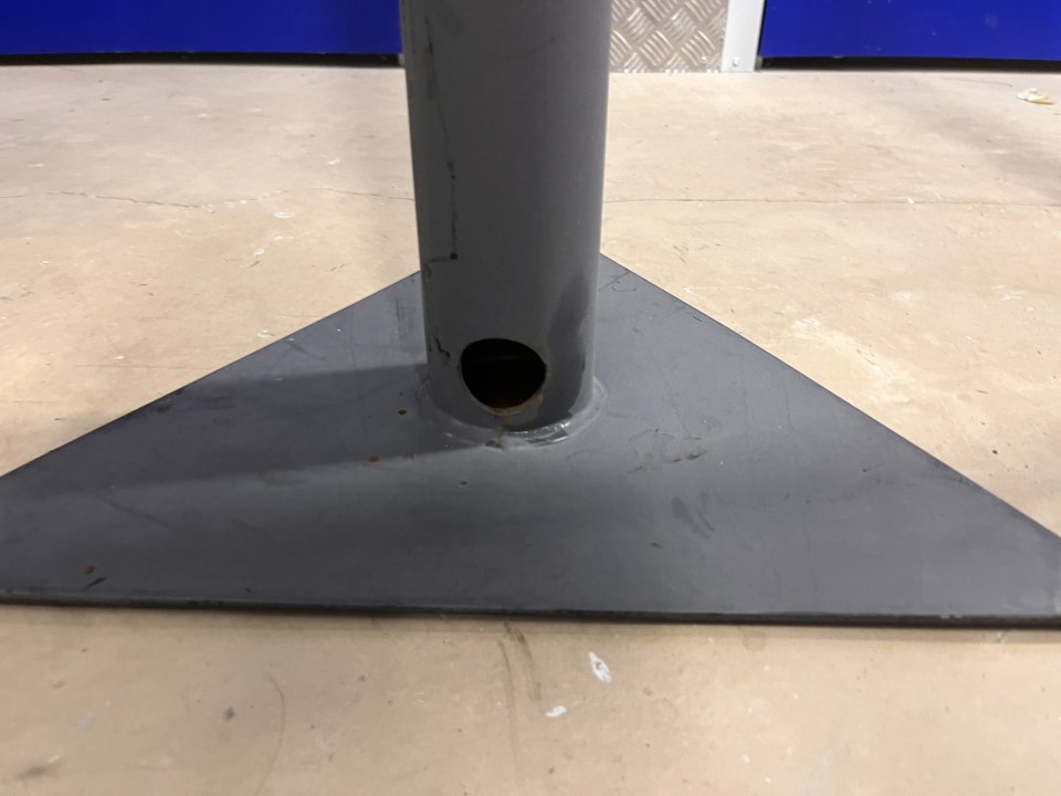 Soportes de hierro a medida para monitores de estudio de segunda mano · Foto 3 de 4 · Barcelona · 279 €