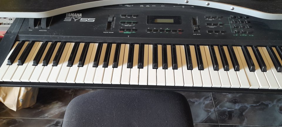 Yamaha SY 55