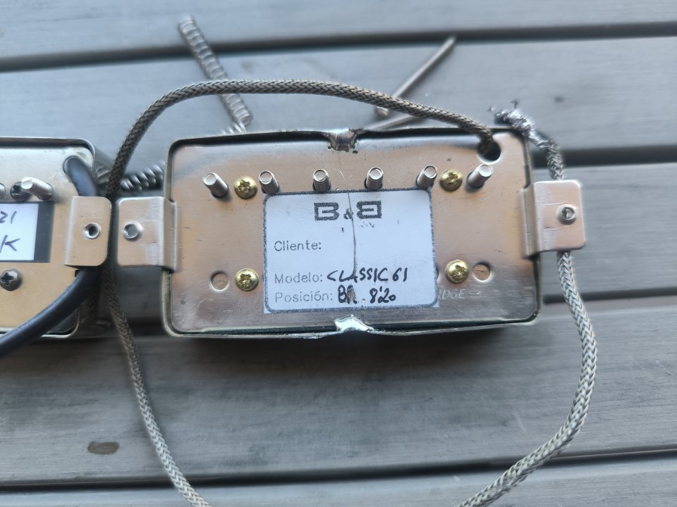 B&B Classic 61 Bridge PAF y Vaughn Skow Custom PAF neck ¡Envío incluido! de segunda mano · Foto 3 de 4 · Murcia · 105 €