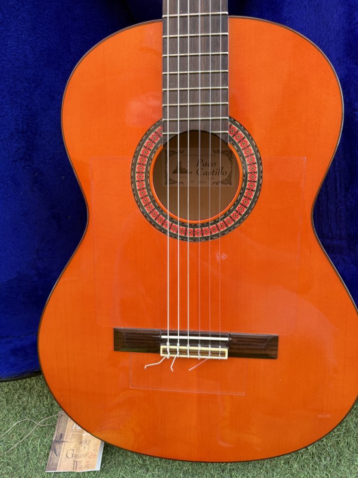 Guitarra Flamenca Paco Castillo 213F Fishman