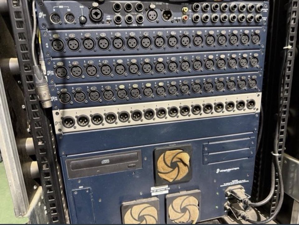 Digidesing Profile + Rack de segunda mano · Foto 2 de 3 · Cáceres · 6500 €