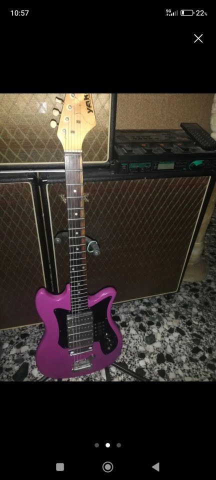 Guitarra vintage Yako 4 pastillas