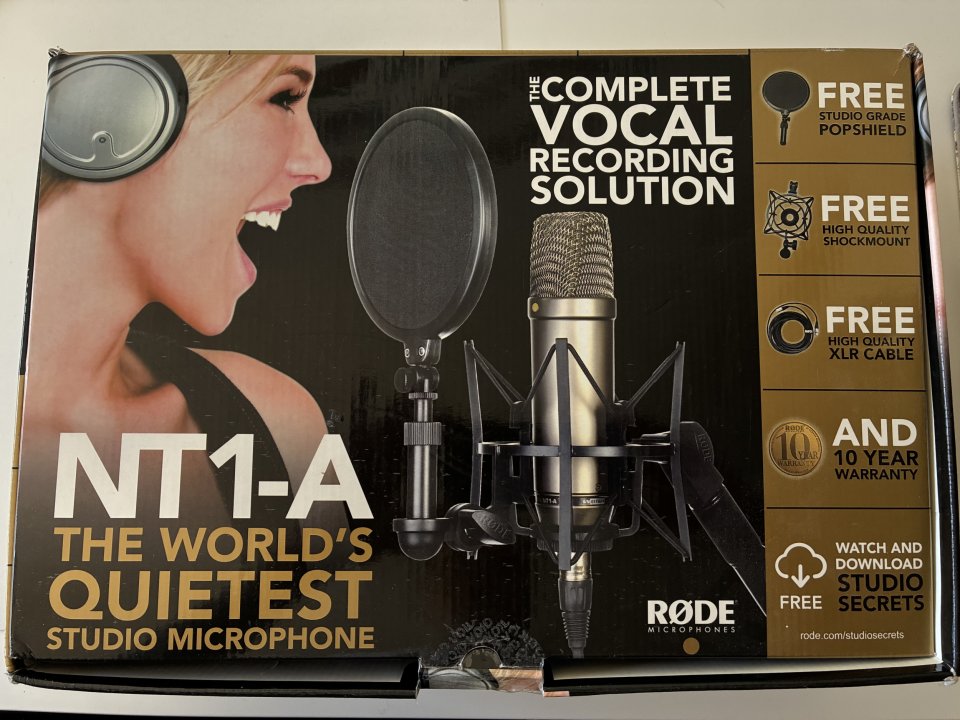 Micro RØDE NT1-A de segunda mano · Foto 1 de 10 · Madrid · 100 €
