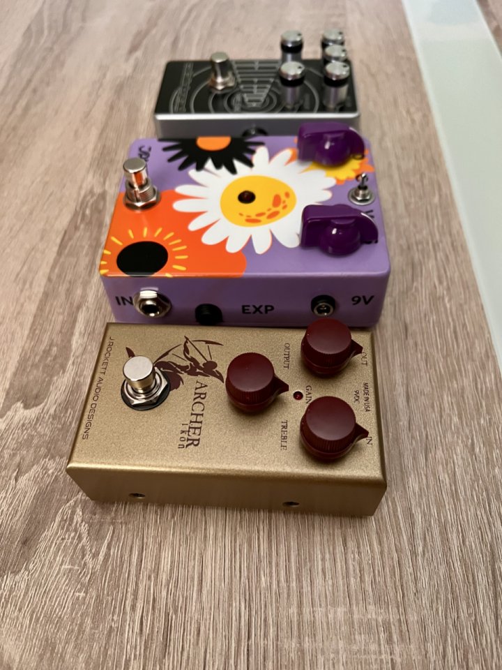Pack de 3 pedales - Retrovibe, Belle Epoch y Archer Ikon de segunda mano · Foto 4 de 5 · Guadalajara · 550 €