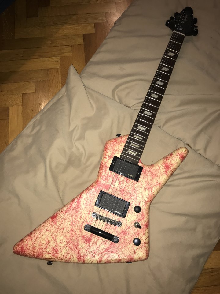 Epiphone Explorer GT // EMG-HZ