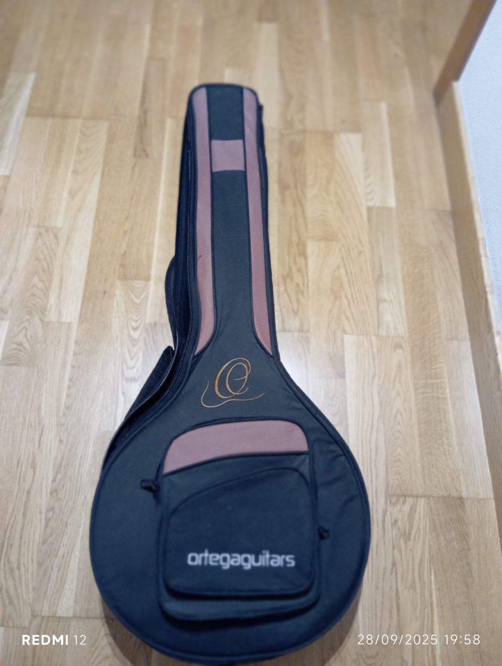 Ortega OBJE350/6-SBK Banjo 6 cuerdas