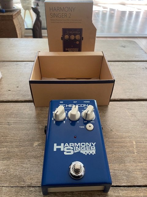 TC Helicon. Harmony Singer 2