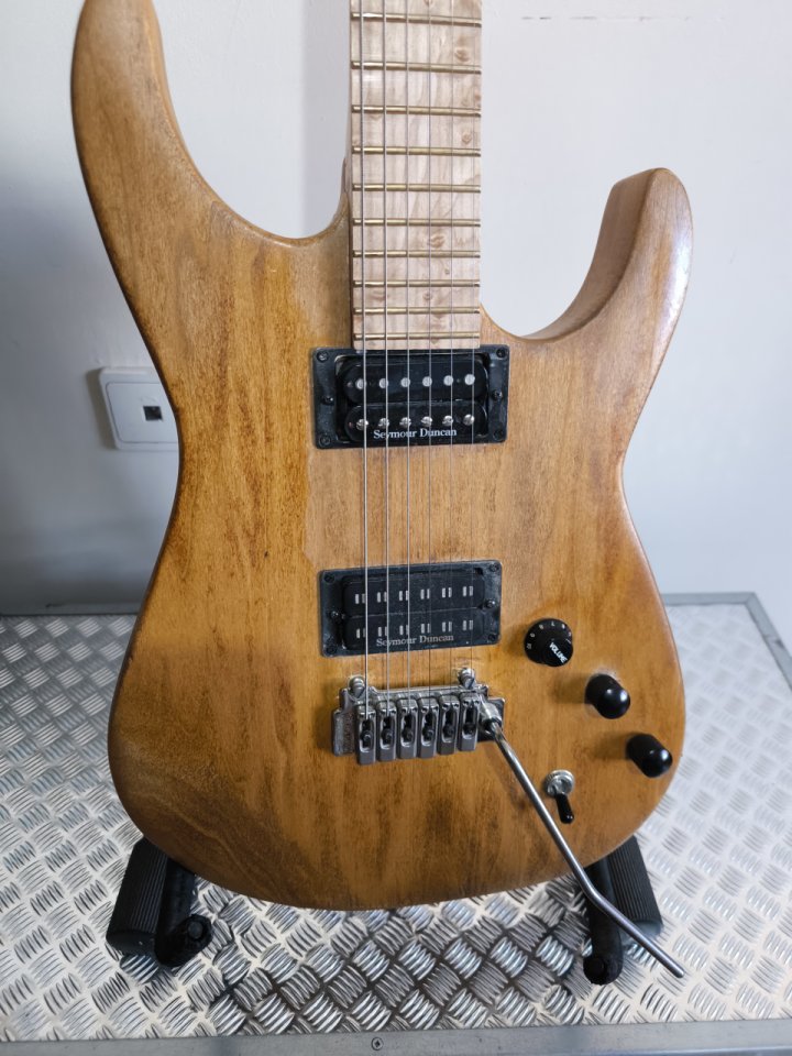 Guitarra Warmoth de segunda mano · Foto 2 de 5 · Pontevedra · 950 €