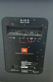 2 Subwoofers JBL Eon 518 auto amplificados