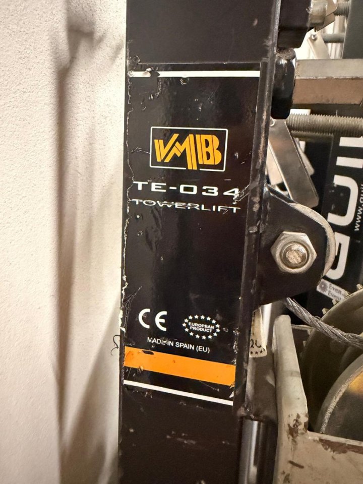 2 torres elevadoras VMB TE-034 (3,8 m, 125 kg) de segunda mano · Foto 2 de 6 · Alicante · 650 €