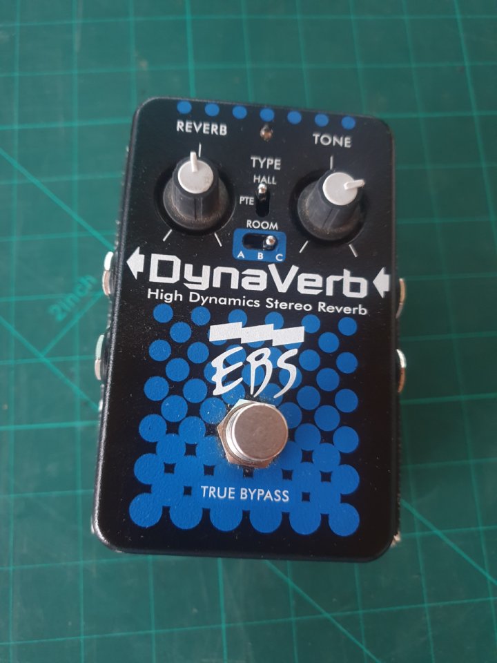 Pedal Reverb Dynaverb EBS de segunda mano · Foto 1 de 8 · Barcelona · 100 €