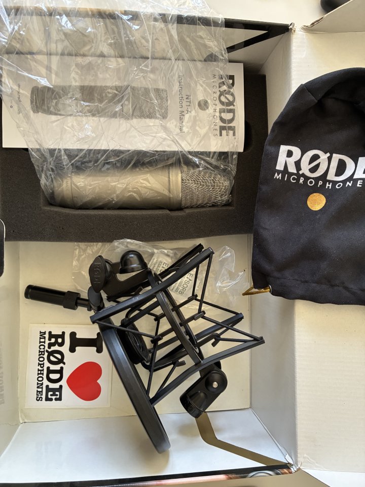 Micro RØDE NT1-A de segunda mano · Foto 8 de 10 · Madrid · 100 €