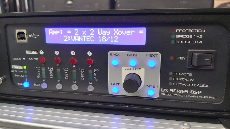 DAS DX 80i Amplificador Digital Das 4 Canales Con Dsp