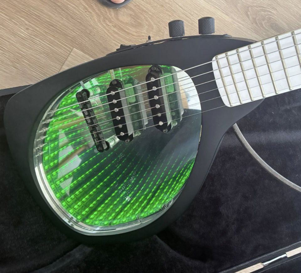 ROR GUITARS - Expressiv Infinity Guitar