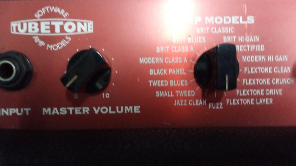 Guitarra electrica Ibanez + Ampli Line 6 de segunda mano · Foto 10 de 10 · A Coruña · 550 €