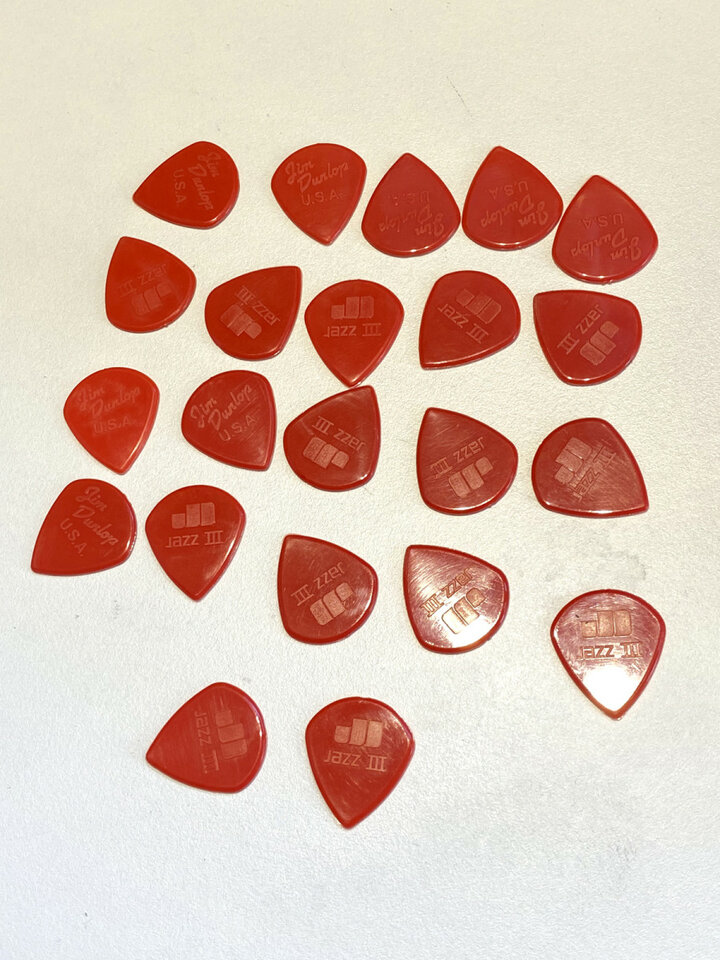 24 púas Dunlop Jazz III