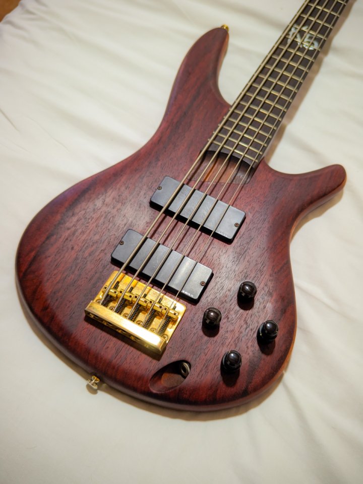 Bajo Ibanez K5 de segunda mano · Foto 1 de 10 · Girona