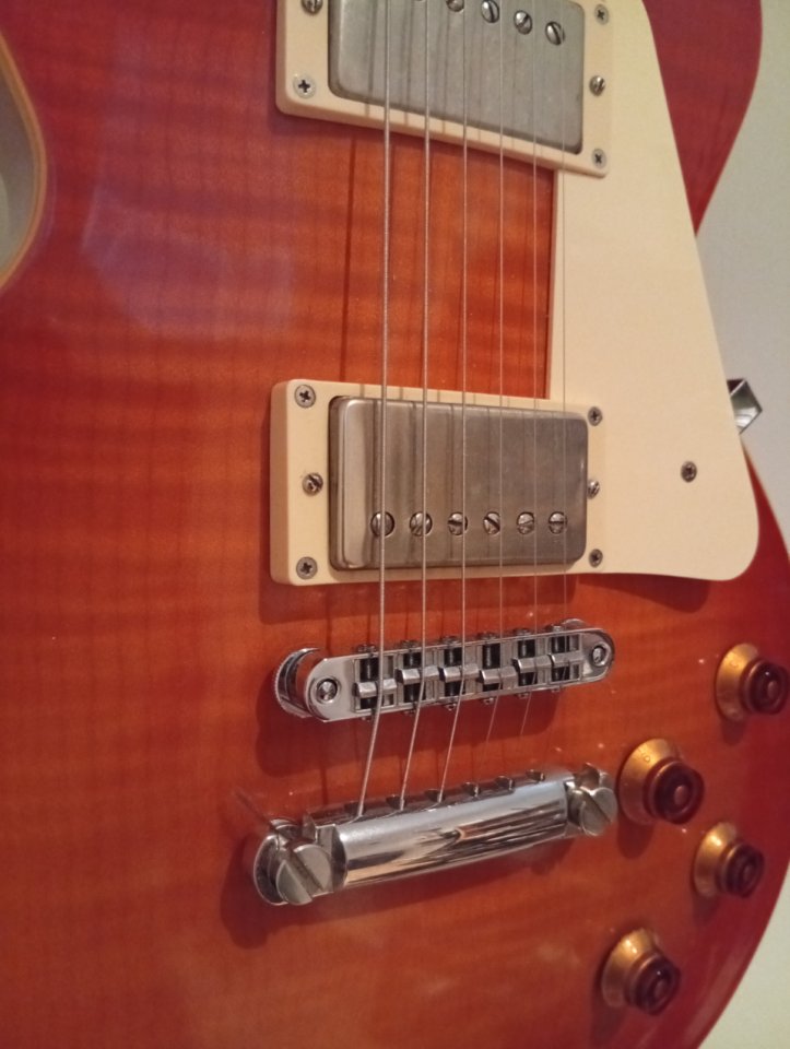 Edwards LP 125 Burstbuckers de segunda mano · Foto 2 de 9 · Valencia · 900 €