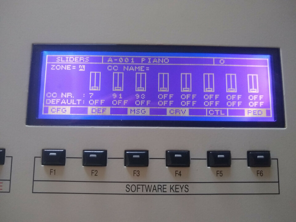 Teclado controlador Oberheim MC 3000