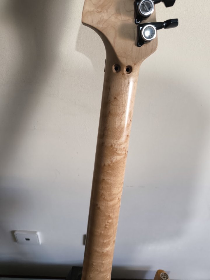 Guitarra Warmoth de segunda mano · Foto 3 de 5 · Pontevedra · 950 €
