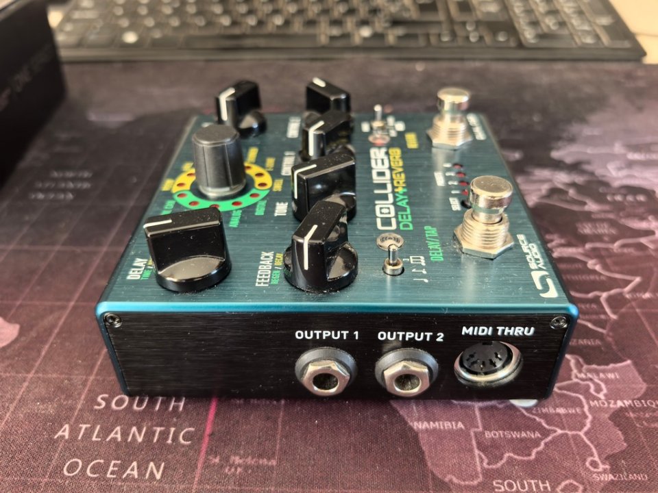 Source Audio Collider Delay+Reverb (Envío incluido)